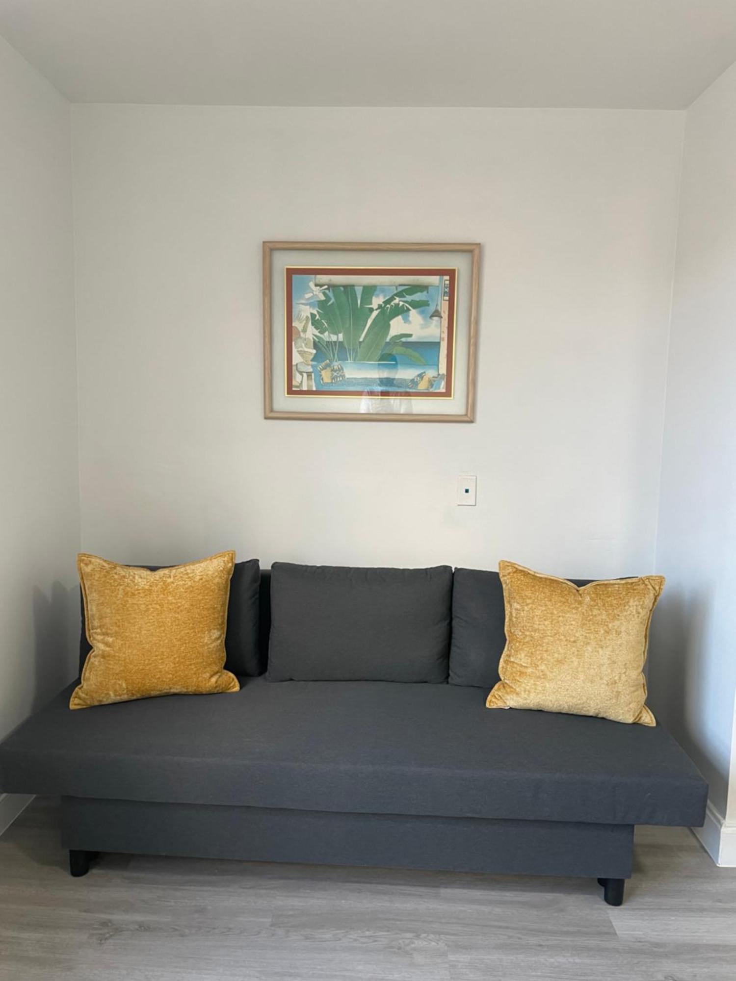 Tropical Haven Pool & 2blocks To Apartamento