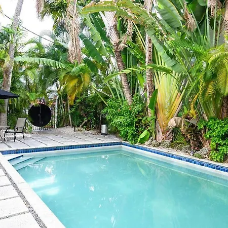 Tropical Haven Pool & 2Blocks To Beach Miami Beach Exterior photo